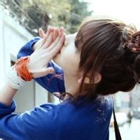 秃头少女的倔强